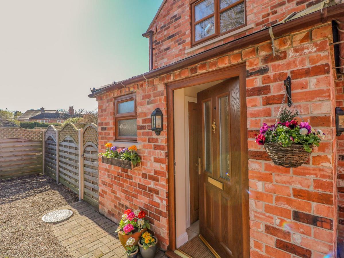 The Stable Villa Lincoln Exterior photo